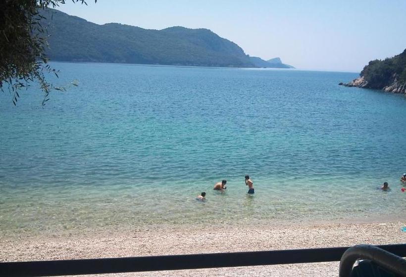 Pensión Saint Sunday Parga