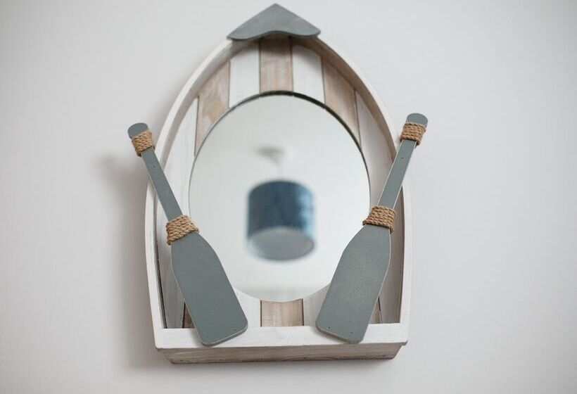 The Nautical Apartment