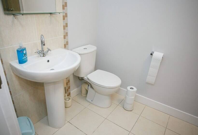 The Nautical Apartment