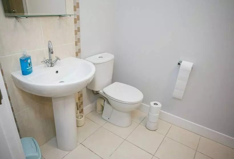 The Nautical Apartment