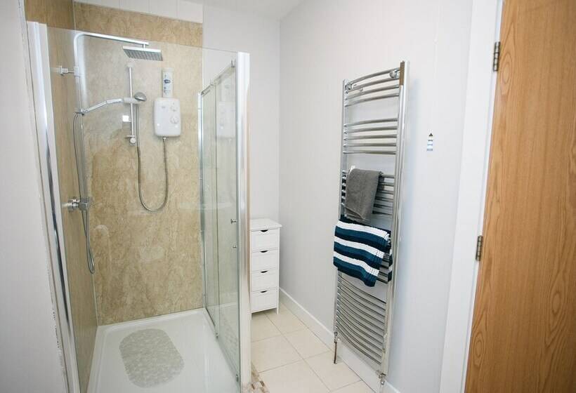 The Nautical Apartment