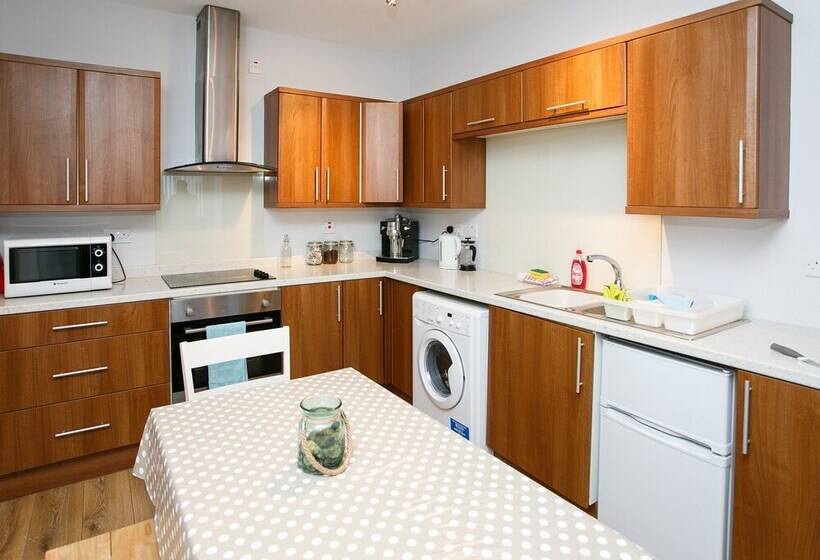 The Nautical Apartment