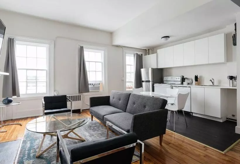 West Village 2 Br And Private Roof Deck