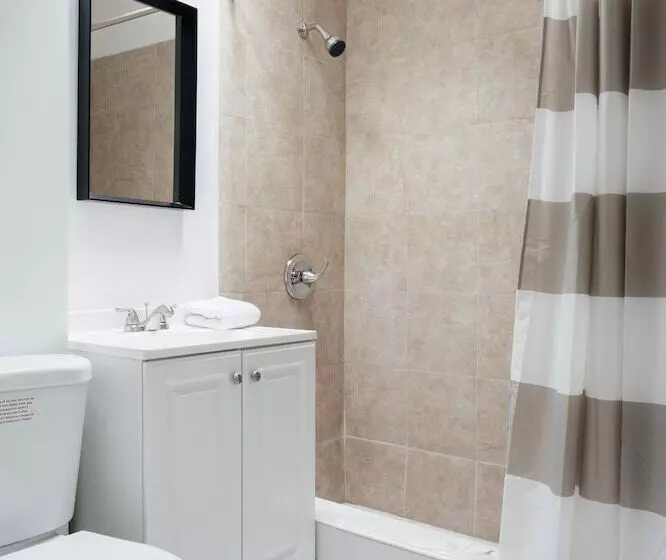 West Village 2 Br And Private Roof Deck