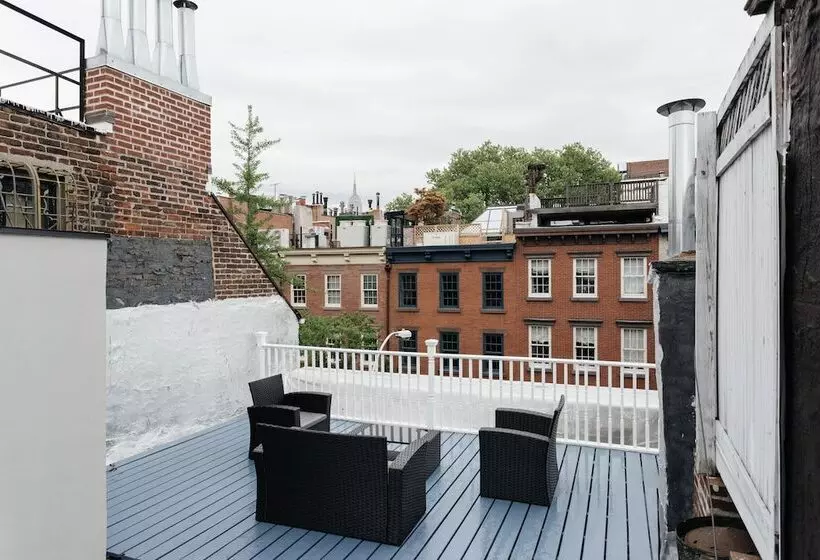 West Village 2 Br And Private Roof Deck