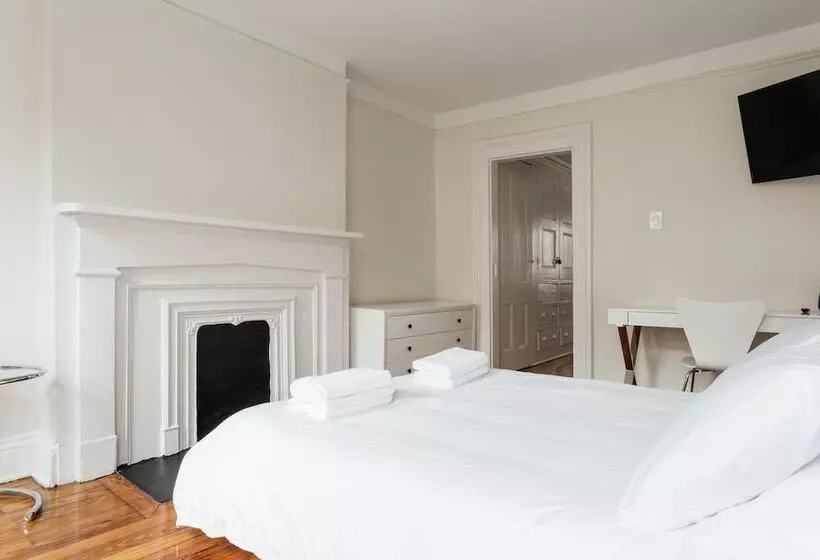 West Village 2 Br And Private Roof Deck