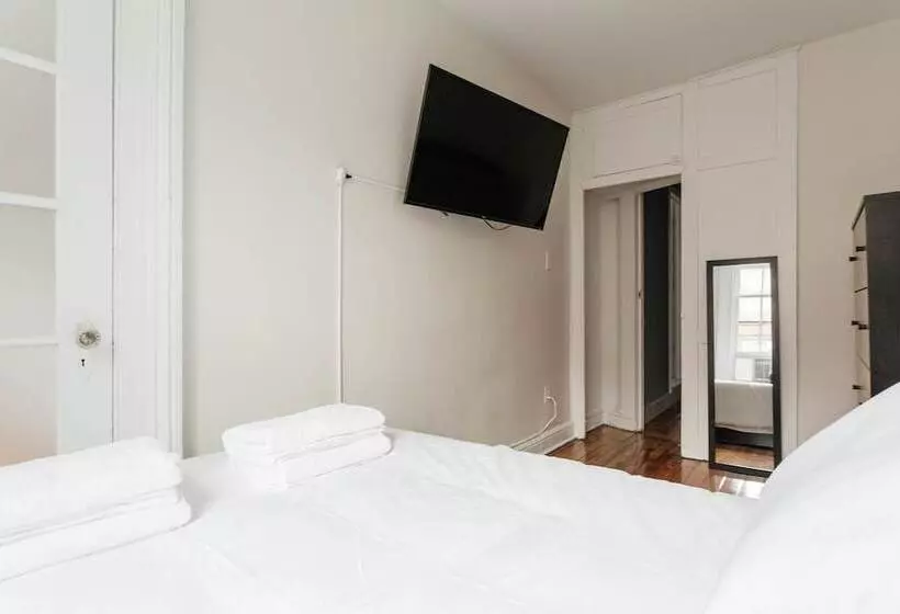 West Village 2 Br And Private Roof Deck