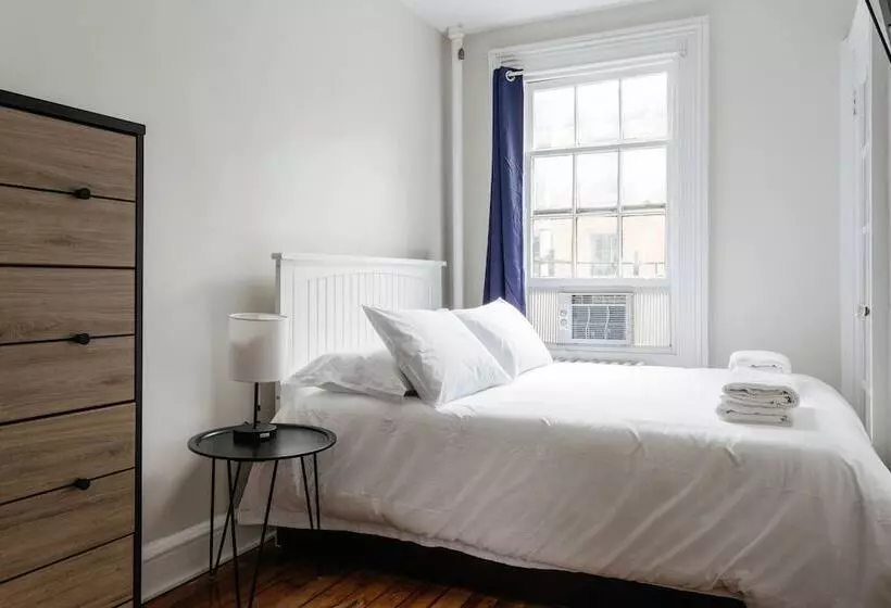 West Village 2 Br And Private Roof Deck