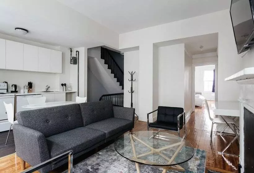 West Village 2 Br And Private Roof Deck