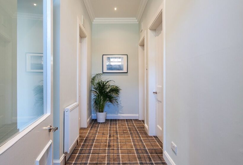 The Old Manse House   Apartment