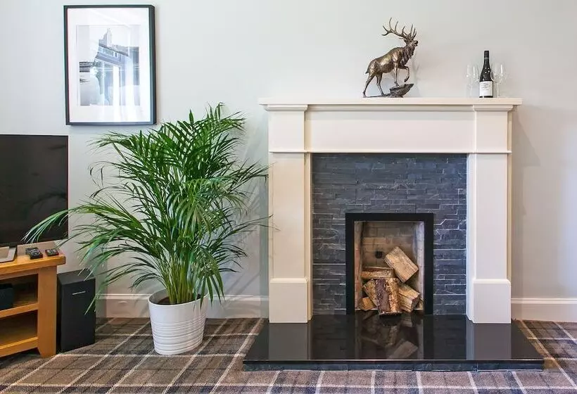 The Old Manse House   Apartment