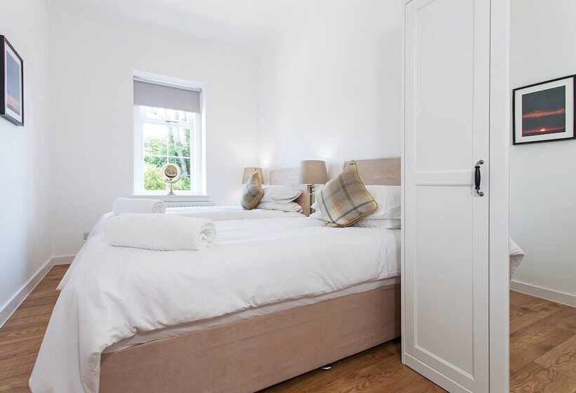 The Old Manse House   Apartment