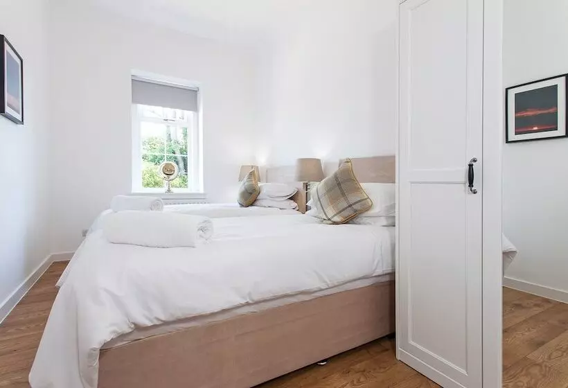 The Old Manse House   Apartment