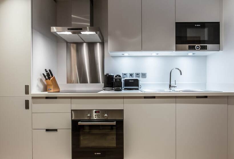 Whistler Lodge Apartment T3 Cabin B07