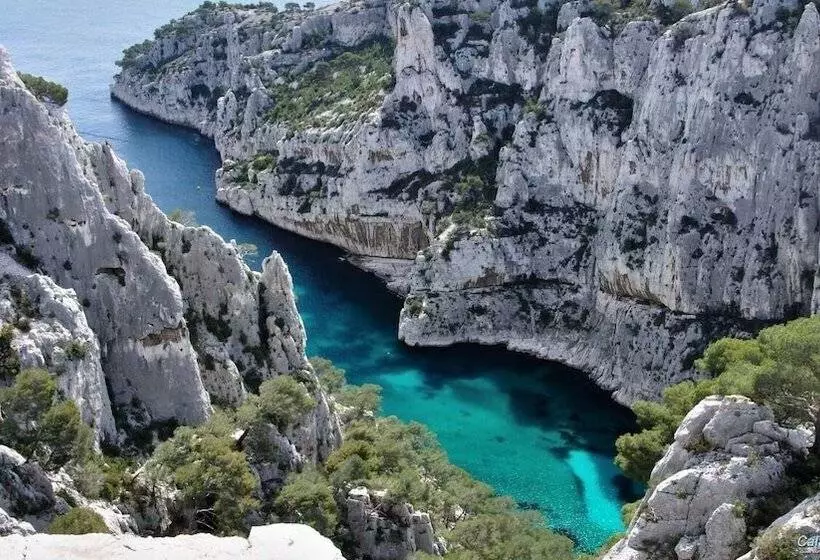 تختخواب و صبحانه Chambre D Hôtes Le Secadou