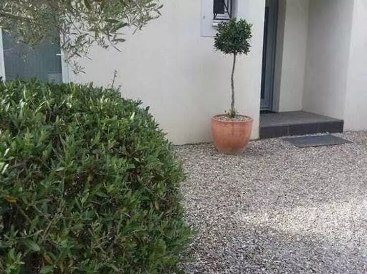 تختخواب و صبحانه Chambre D Hôtes Le Secadou