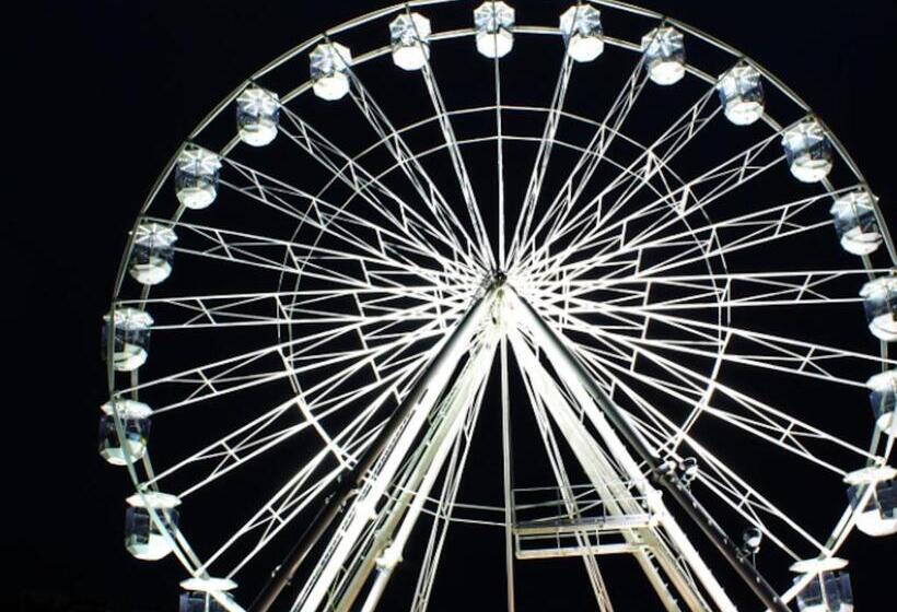 Bournemouth Hot Tub & Sauna Holiday Let