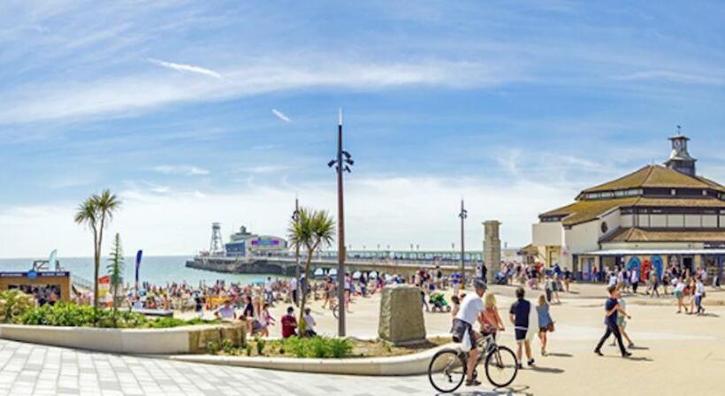 Bournemouth Hot Tub & Sauna Holiday Let