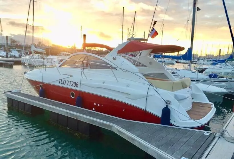 هتل Bateau De Prestige