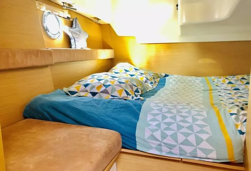 هتل Bateau De Prestige