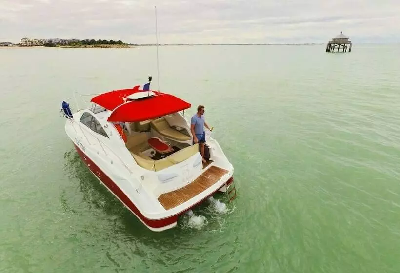 هتل Bateau De Prestige