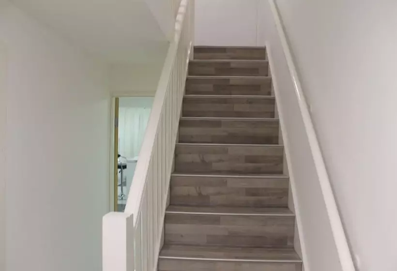 پانسیون Sidney Place