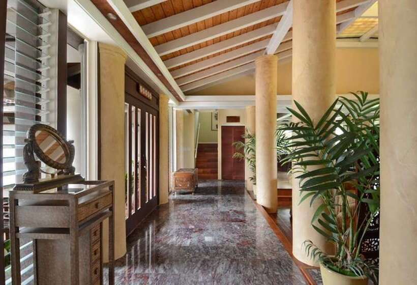 Rate Elegant Home With Hot Tub And Pool On Makai Golf Course