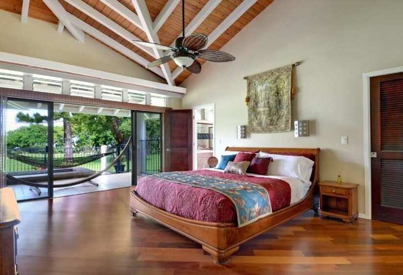 Rate Elegant Home With Hot Tub And Pool On Makai Golf Course