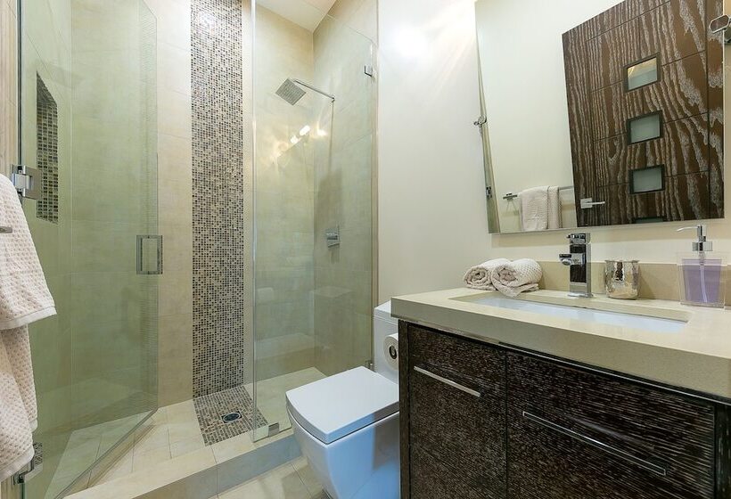 Villa Genesis Hollywood Estate With Stunning Views