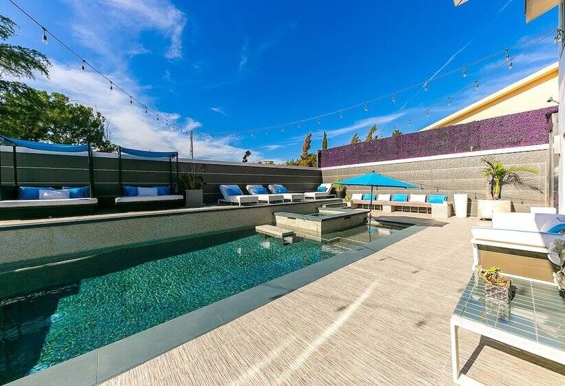 Villa Genesis Hollywood Estate With Stunning Views