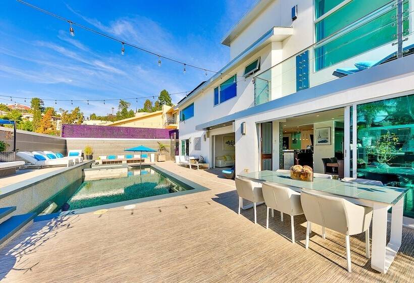 Villa Genesis Hollywood Estate With Stunning Views