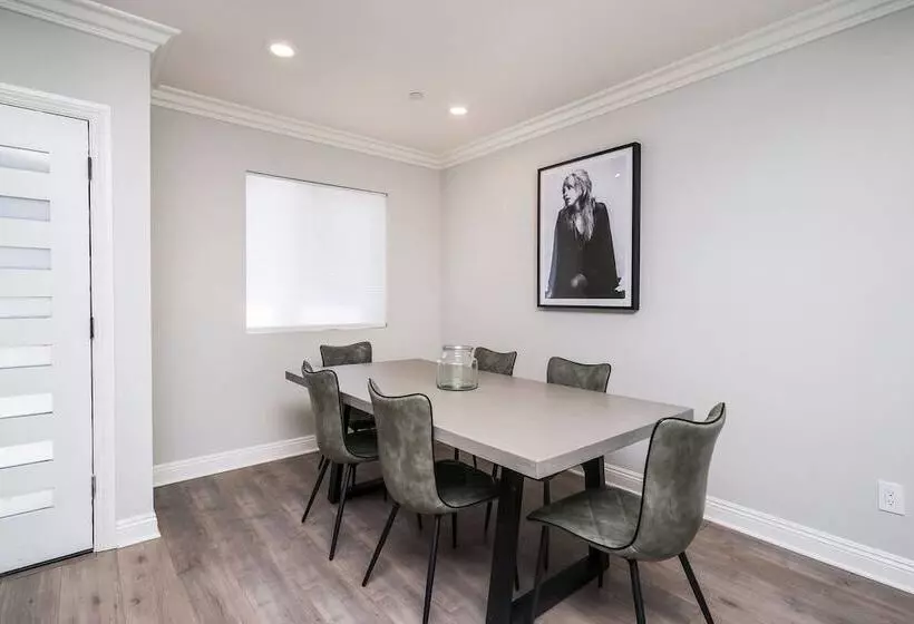 Brand New Luxury 3bdr Townhome In Silver Lake
