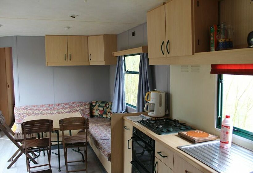 בית מלון כפרי Camping De La Pointe