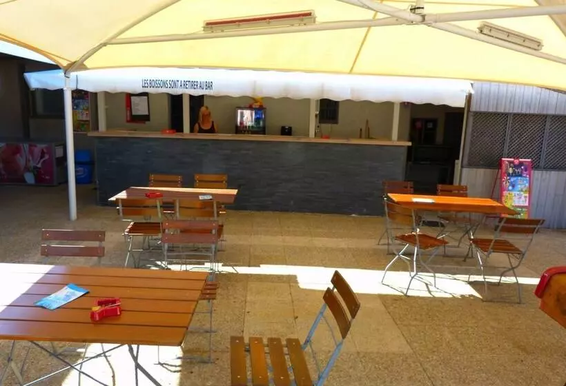 Hotelli Mobil Home Xxl 4 Chambres   Camping Le Domaine D Oléron