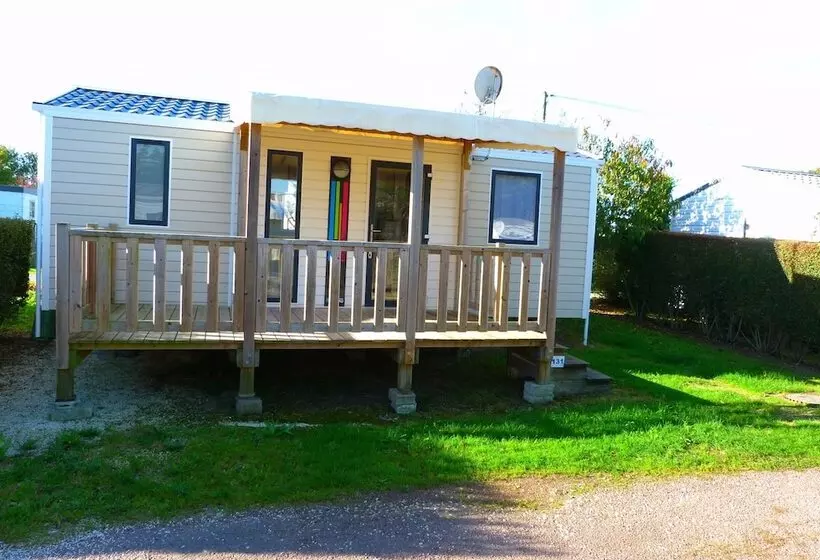Hotelli Mobil Home Xxl 4 Chambres   Camping Le Domaine D Oléron