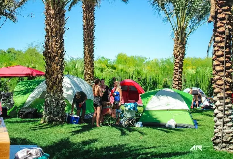 ホテル Festival Campgrounds Rancho 51
