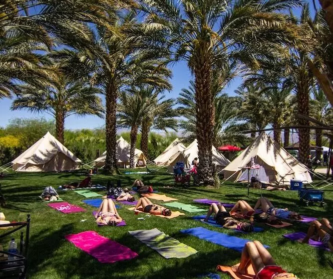 ホテル Festival Campgrounds Rancho 51