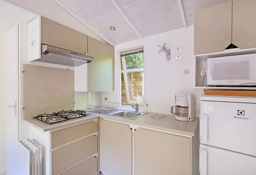 ホテル Huttopia Millau