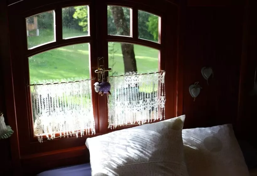 Les Roulottes Du Lot