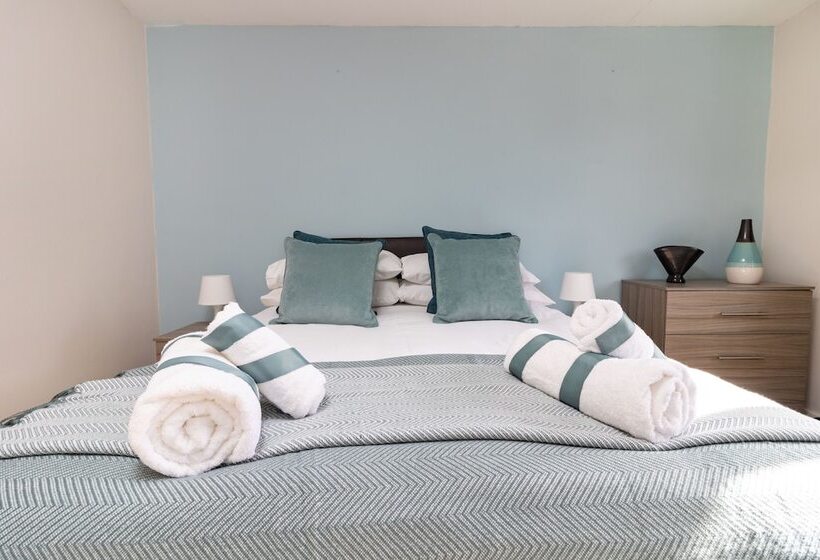 ペンション Rivermead Serviced Accommodation