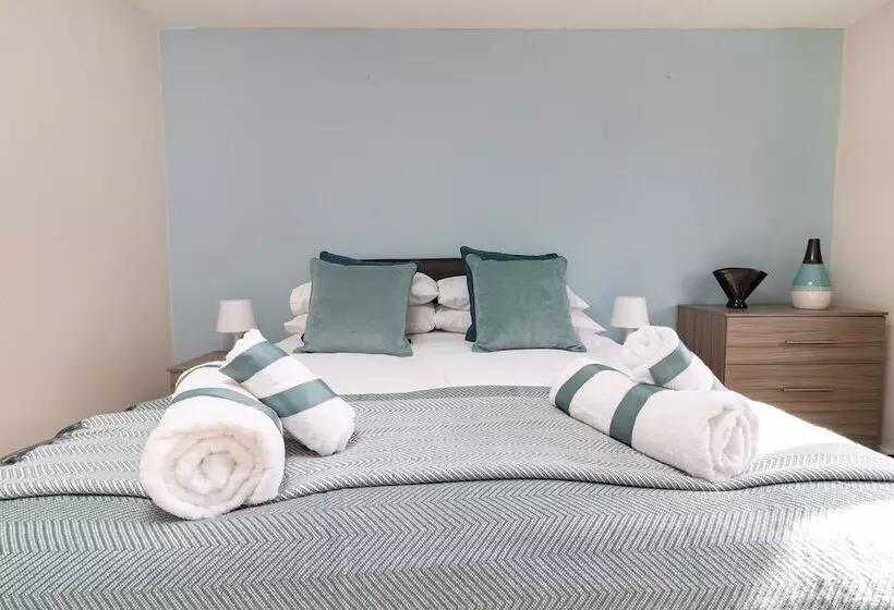ペンション Rivermead Serviced Accommodation