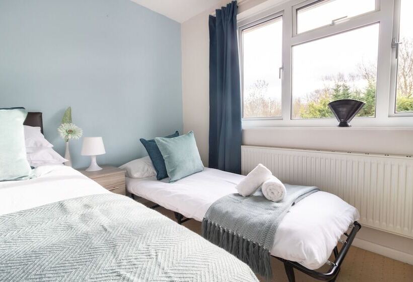 ペンション Rivermead Serviced Accommodation