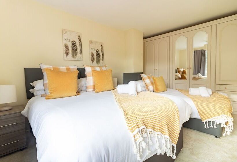 ペンション Rivermead Serviced Accommodation