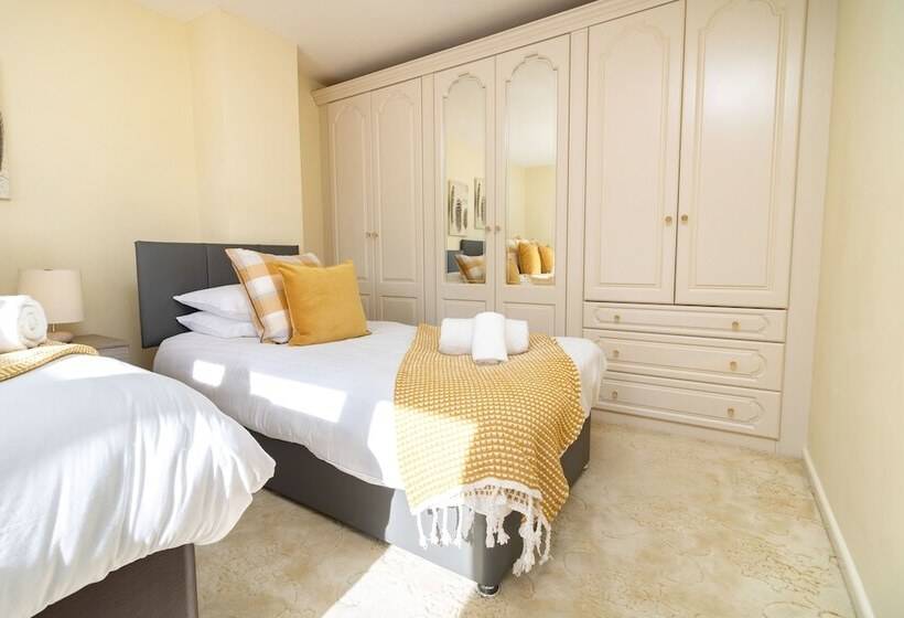 ペンション Rivermead Serviced Accommodation