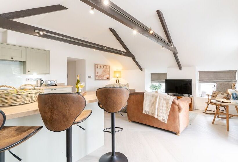 The Saddle And Stable Rooms