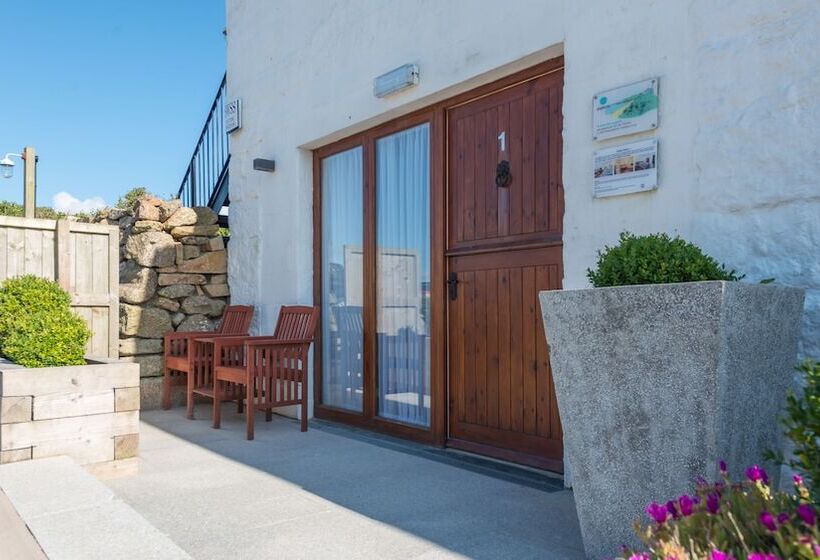 The Saddle And Stable Rooms