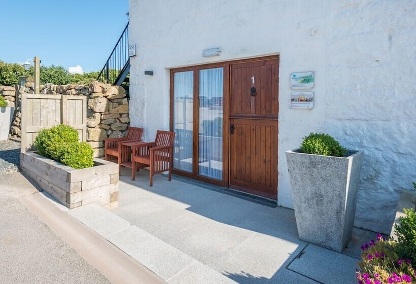 The Saddle And Stable Rooms