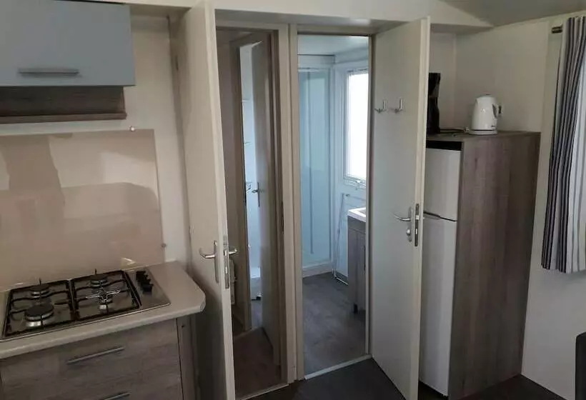 Hotelli Camping La Croix Badeau   Mobilehomes