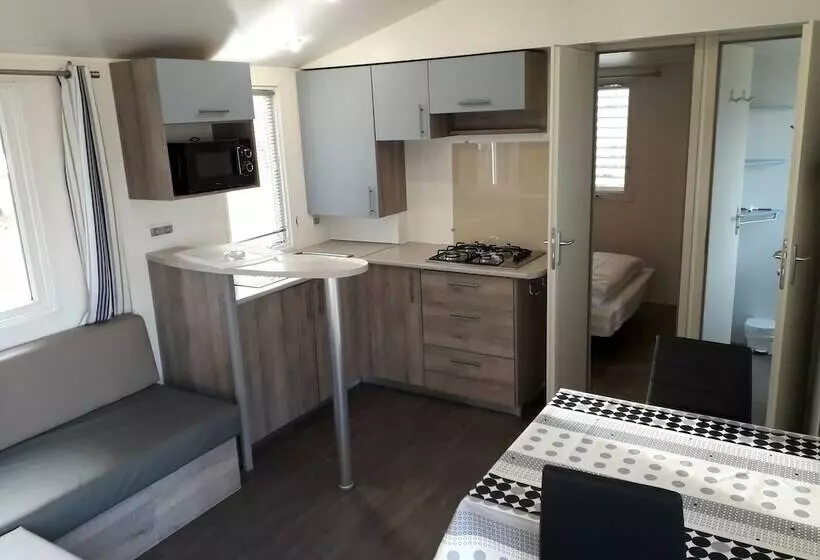 Hotelli Camping La Croix Badeau   Mobilehomes