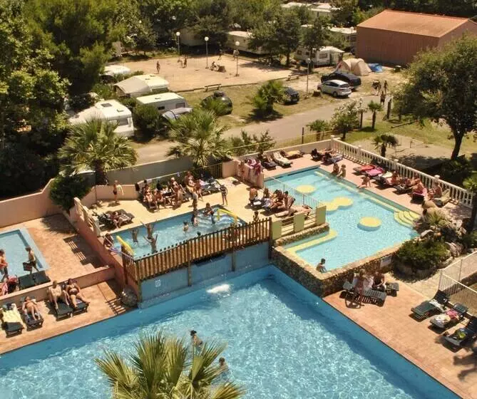 Hotelli Greenchalets Glamping Argeles Sur Mer